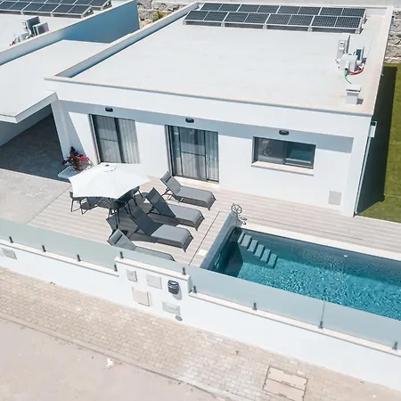 Laura With Private Swimming Pool Ferienhaus Lourinhã