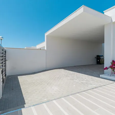 Laura With Private Swimming Pool