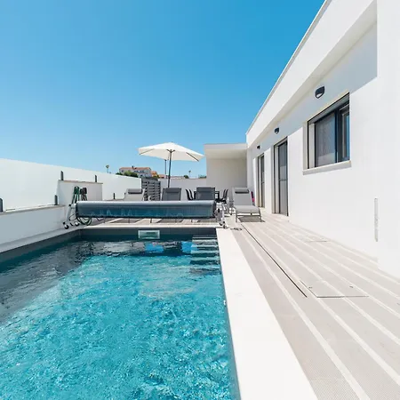 Casa de Férias Laura With Private Swimming Pool