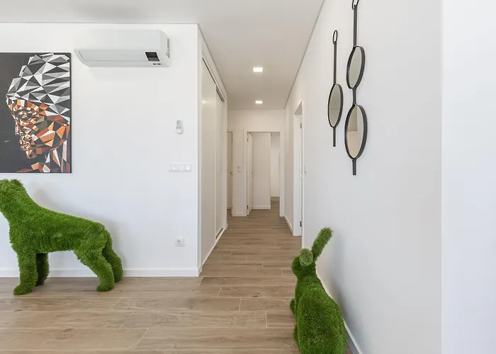 Laura With Private Swimming Pool Hébergement de vacances