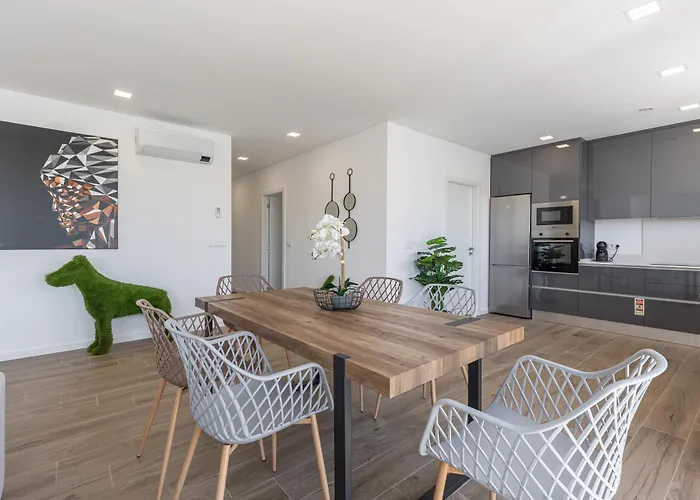 Hébergement de vacances Laura With Private Swimming Pool